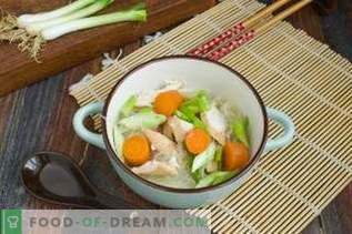 Sopa de pollo china con Funchoza