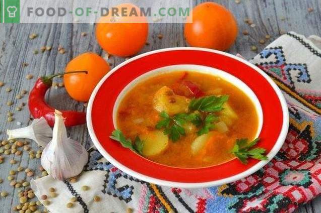 Sopa con lentejas, tomates amarillos y papas jóvenes