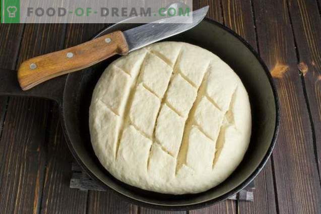 Pan de levadura hecho en casa en el horno