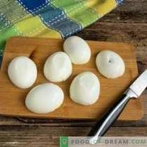 Bocadillo de huevo simple con paté de champiñón
