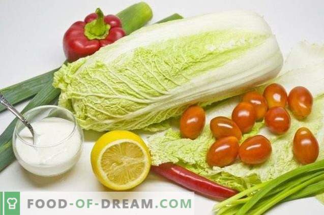 Ensalada de verduras con aderezo de limón y cebolla