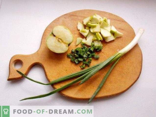Ensalada de chucrut con manzana y cebolla verde
