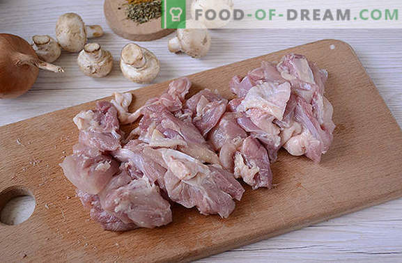 Guiso de pollo con champiñones: ¡nutritivo y fragante! Paso a paso la receta del autor de pollo de cocción rápida con champiñones en una olla de cocción lenta