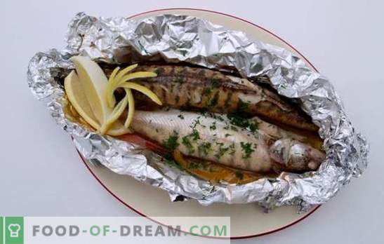 Siéntese en el horno en papel de aluminio: en el menú: un pez noble y dietético. Recetas interesantes para percharse en el horno en papel de aluminio: paso a paso
