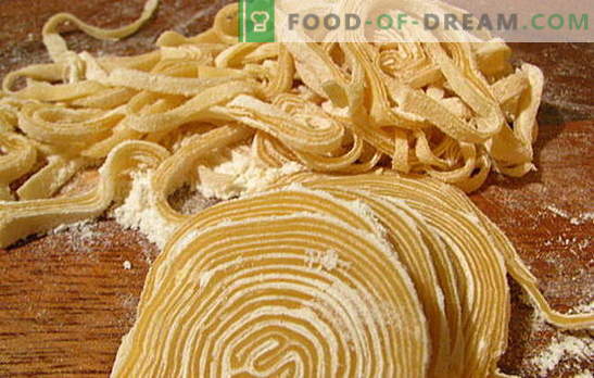 Espaguetis caseros: ¡una obra maestra de la cocina casera! Cómo hacer espaguetis en casa: recetas para alimentos nutritivos y económicos
