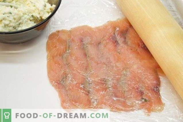 Rollitos de pescado rojo salado con queso
