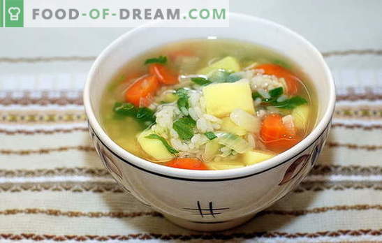 Sopa con arroz y papas: rápida, sabrosa y saludable. Cocinar sopa con arroz y papas es un proceso simple y rápido