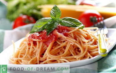 Spaghetti with tomato paste: cooking is easy. Spaghetti recipes with every day tomato sauce: with vegetables, chicken, smoked